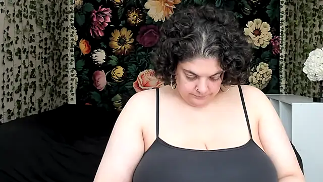 Exotic-Melons online show from 04/16/26, 07:03