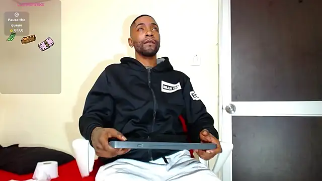 kilian xx online show from 10/31/25, 03:40