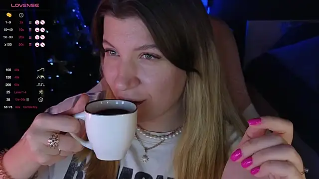 Snapshot of Fairy__Sofia chatting on 12/29/24, 10:57 Fairy  Sofia online show from 12/29/24, 10:57