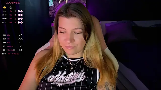 Snapshot of Fairy__Sofia chatting on 01/21/25, 09:13 Fairy  Sofia online show from 01/21/25, 09:13