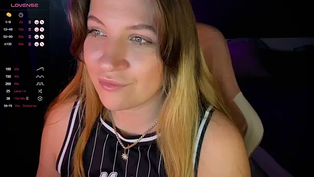 Snapshot of Fairy__Sofia chatting on 01/21/25, 12:29 Fairy  Sofia online show from 01/21/25, 12:29