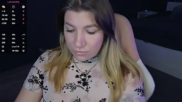 Snapshot of Fairy__Sofia chatting on 02/21/25, 08:40 Fairy  Sofia online show from 02/21/25, 08:40