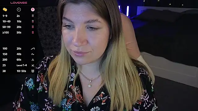 Snapshot of Fairy__Sofia chatting on 02/25/25, 02:44 Fairy  Sofia online show from 02/25/25, 02:44