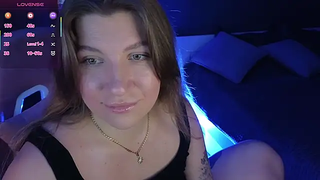 Snapshot of Fairy__Sofia chatting on 03/18/25, 08:25 Fairy  Sofia online show from 03/18/25, 08:25