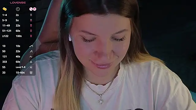 Snapshot of Fairy__Sofia chatting on 09/10/25, 08:14 Fairy  Sofia online show from 09/10/25, 08:14