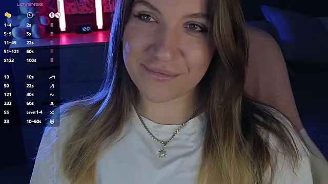 Snapshot of Fairy__Sofia chatting on 10/20/25, 09:10 Fairy  Sofia online show from 10/20/25, 09:10