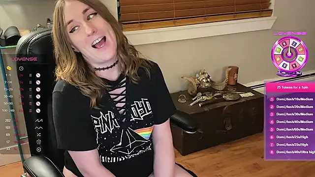 luluvaladon online show from 01/24/25, 02:39