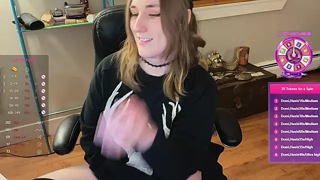 luluvaladon online show from 01/27/25, 02:42