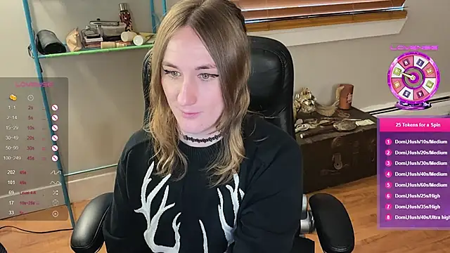 luluvaladon online show from 02/11/25, 11:12