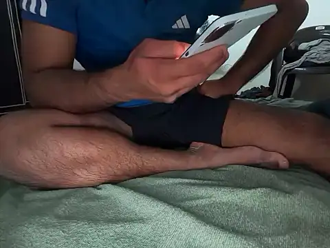 rohithunni123 online show from 02/13/26, 12:01