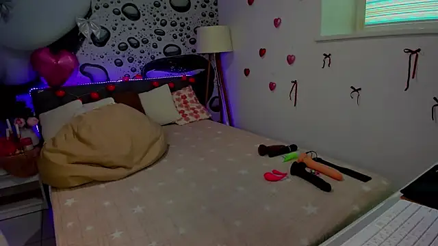 AlmaFancy online show from 02/12/26, 07:14