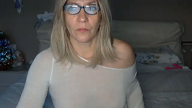 Snapshot of -K-- chatting on 01/02/25, 02:24 -K-- online show from 01/02/25, 02:24