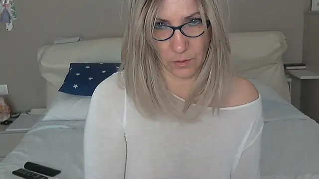 Snapshot of -K-- chatting on 02/02/25, 10:24 -K-- online show from 02/02/25, 10:24