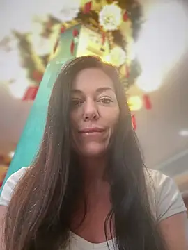 LilliThelo online show from 02/27/26, 02:00