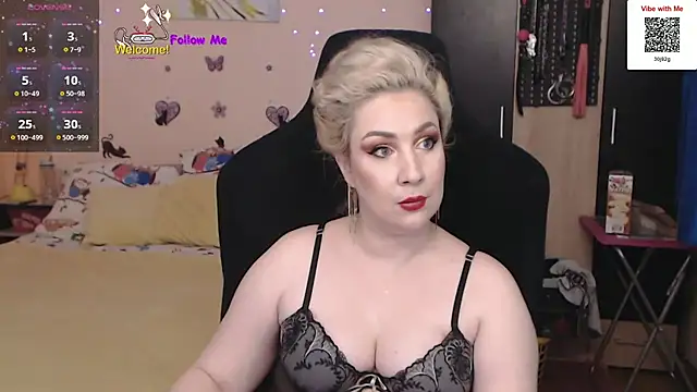 Snapshot of MissLexyGold chatting on 01/15/25, 07:01 MissLexyGold online show from 01/15/25, 07:01