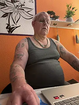 smaili1513 online show from 01/16/26, 07:12