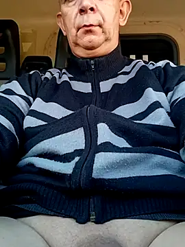 Snapshot of bigcock_marusz chatting on 03/19/25, 03:29 bigcock marusz online show from 03/19/25, 03:29