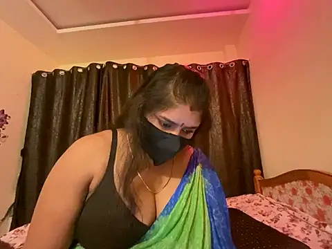 Snapshot of Love_4Sex chatting on 01/05/25, 04:25 Love 4Sex online show from 01/05/25, 04:25