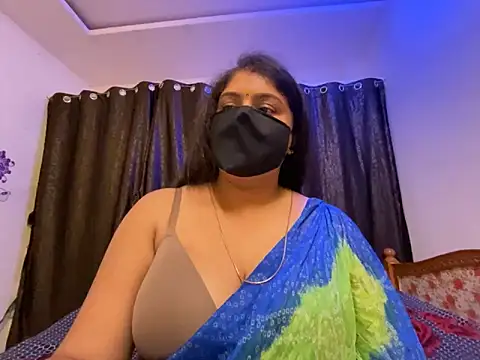 Snapshot of Love_4Sex chatting on 02/20/25, 05:12 Love 4Sex online show from 02/20/25, 05:12