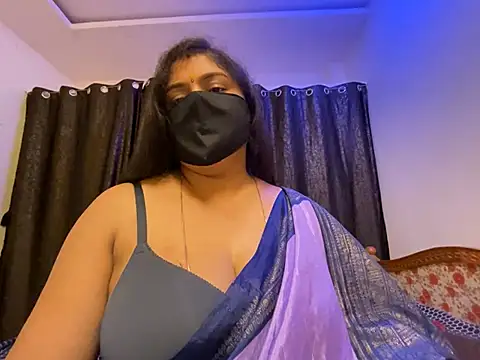 Snapshot of Love_4Sex chatting on 02/21/25, 05:13 Love 4Sex online show from 02/21/25, 05:13