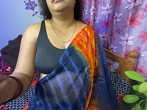 Snapshot of Love_4Sex chatting on 03/11/25, 05:38 Love 4Sex online show from 03/11/25, 05:38