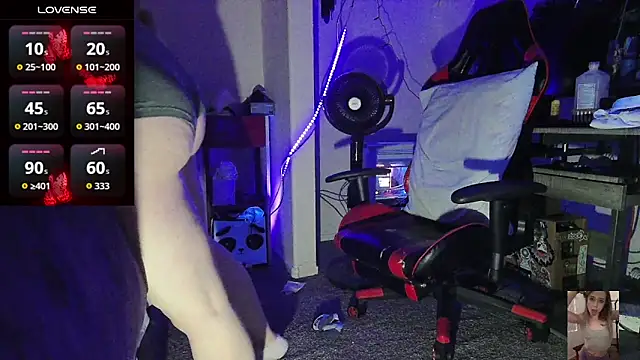 Blondiewithanass online show from 04/08/26, 07:03