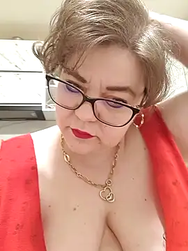 Snapshot of cindybbwsquirt chatting on 05/31/26, 05:26 cindybbwsquirt online show from 05/31/26, 05:26