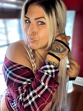 LittleMissEeve online show from 12/01/25, 09:31