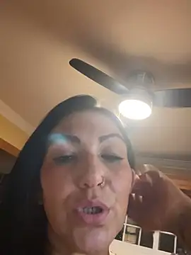LittleMissEeve online show from 06/03/26, 03:53