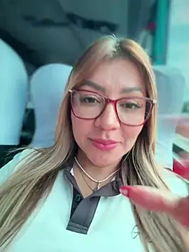 Snapshot of DIANITA_1988 chatting on 07/24/26, 02:37 DIANITA 1988 online show from 07/24/26, 02:37