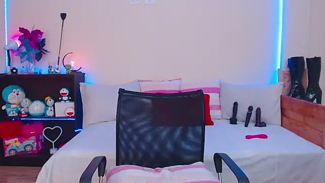 Annie p online show from 01/17/25, 12:20