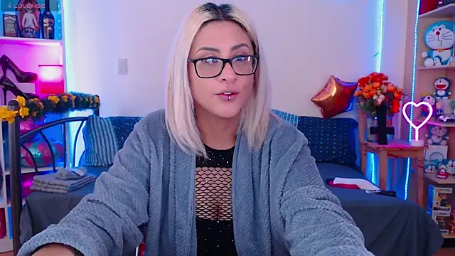 Annie p online show from 11/15/25, 10:04