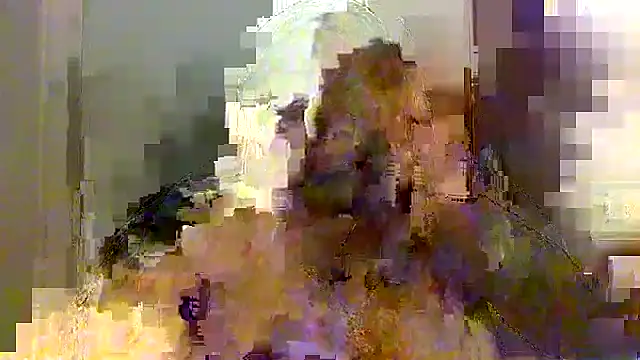 Snapshot of MzShyne chatting on 10/06/25, 01:36 MzShyne online show from 10/06/25, 01:36