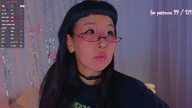 Snapshot of a11yson chatting on 05/23/26, 03:38 a11yson online show from 05/23/26, 03:38