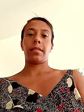 Luna-Natural online show from 09/17/25, 04:41