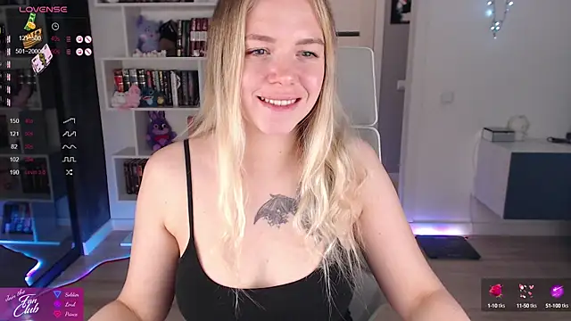 Emma Bryan online show from 09/28/25, 09:31