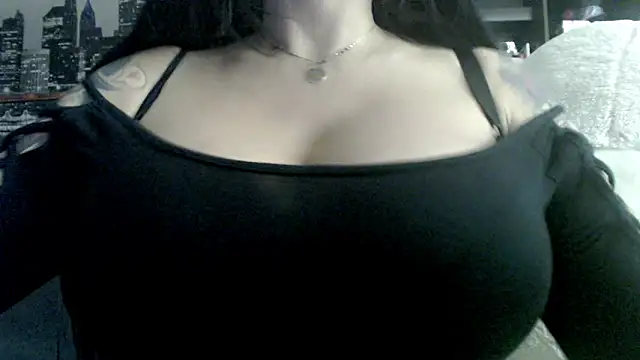 stormylana online show from 04/17/26, 07:39