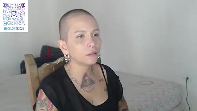 moon cat85 online show from 01/27/25, 09:22