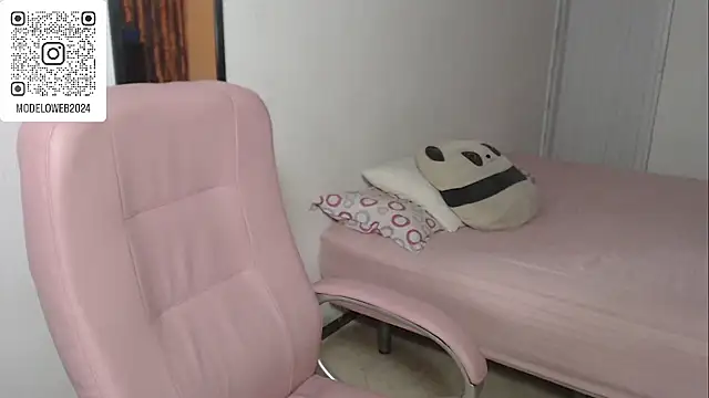 moon cat85 online show from 02/21/25, 12:38