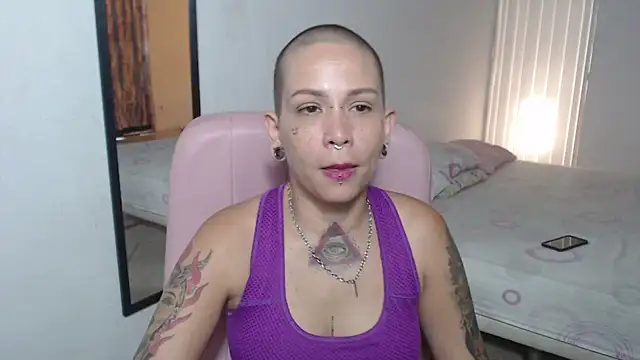 moon cat85 online show from 03/02/25, 01:38