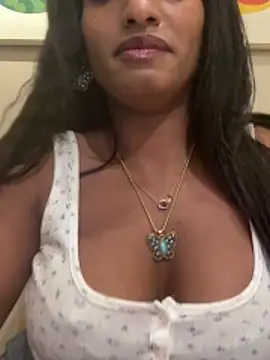 Snapshot of NicoleCocksXXX chatting on 04/17/26, 10:02 NicoleCocksXXX online show from 04/17/26, 10:02