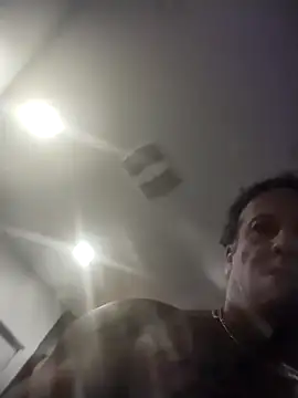 Snapshot of trucker1979 chatting on 10/13/25, 08:58 trucker1979 online show from 10/13/25, 08:58