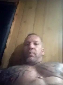Snapshot of trucker1979 chatting on 05/18/26, 04:07 trucker1979 online show from 05/18/26, 04:07