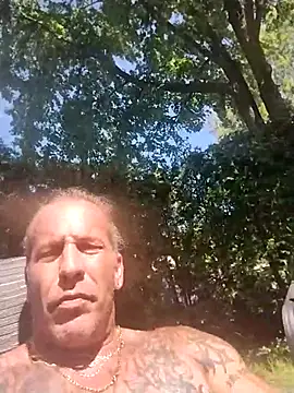 Snapshot of trucker1979 chatting on 07/19/26, 03:27 trucker1979 online show from 07/19/26, 03:27