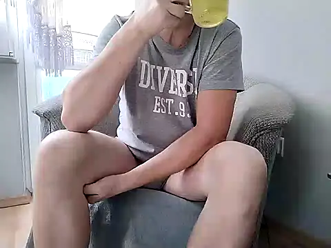 grzes19763 online show from 02/13/25, 12:32