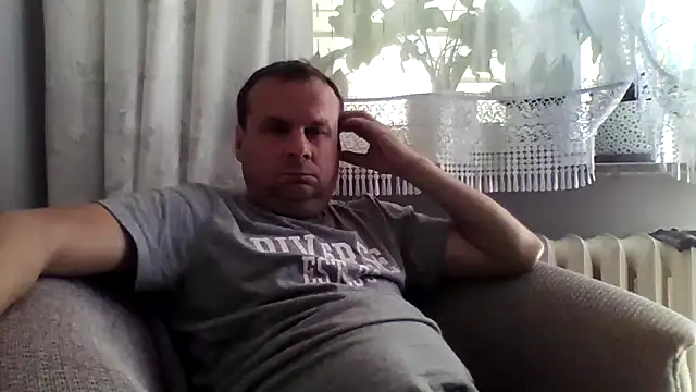Snapshot of grzes19763 chatting on 06/09/26, 08:26 grzes19763 online show from 06/09/26, 08:26