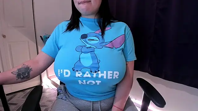 Snapshot of Bigt3ti chatting on 01/11/25, 05:10 Bigt3ti online show from 01/11/25, 05:10