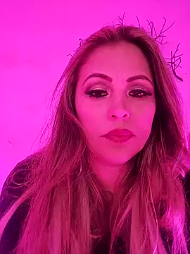 Snapshot of HadaFoster chatting on 03/16/25, 07:59 HadaFoster online show from 03/16/25, 07:59