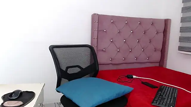 BlackNike online show from 12/19/25, 02:18