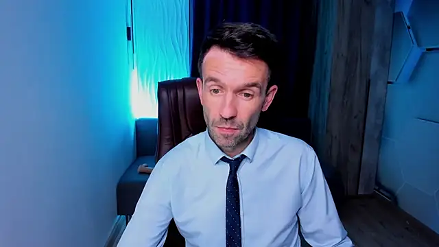 SteveTiger online show from 10/12/25, 03:44